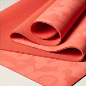 Athleta Coral Yoga Mat